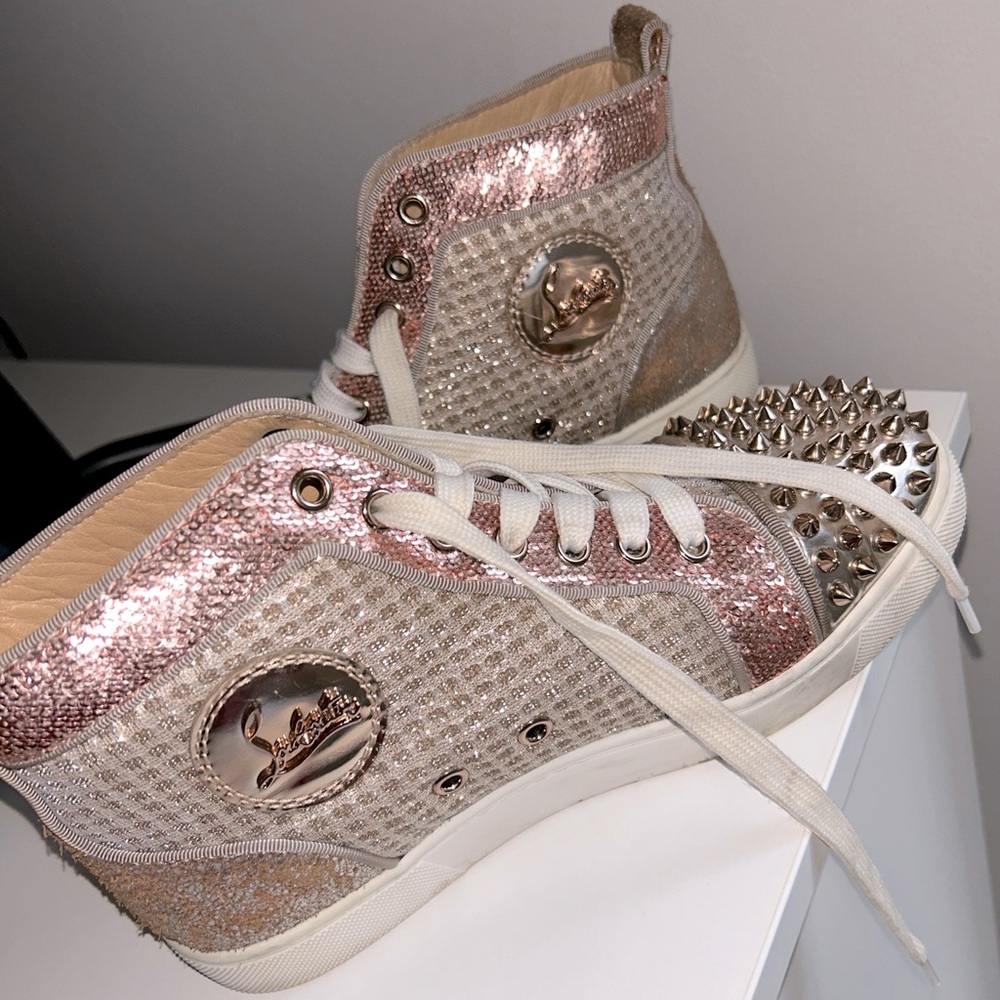 Ladies Christian, Louboutin